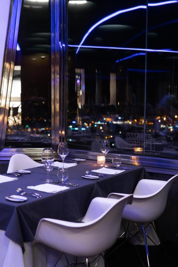 Sky Suite Hotel Прага Экстерьер фото